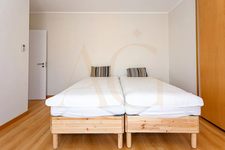 Apartamento T3 para Venda em Olhão Foto 32