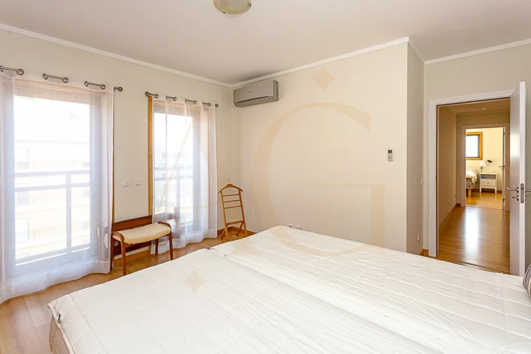 Apartamento T3 para Venda em Olhão Foto 36
