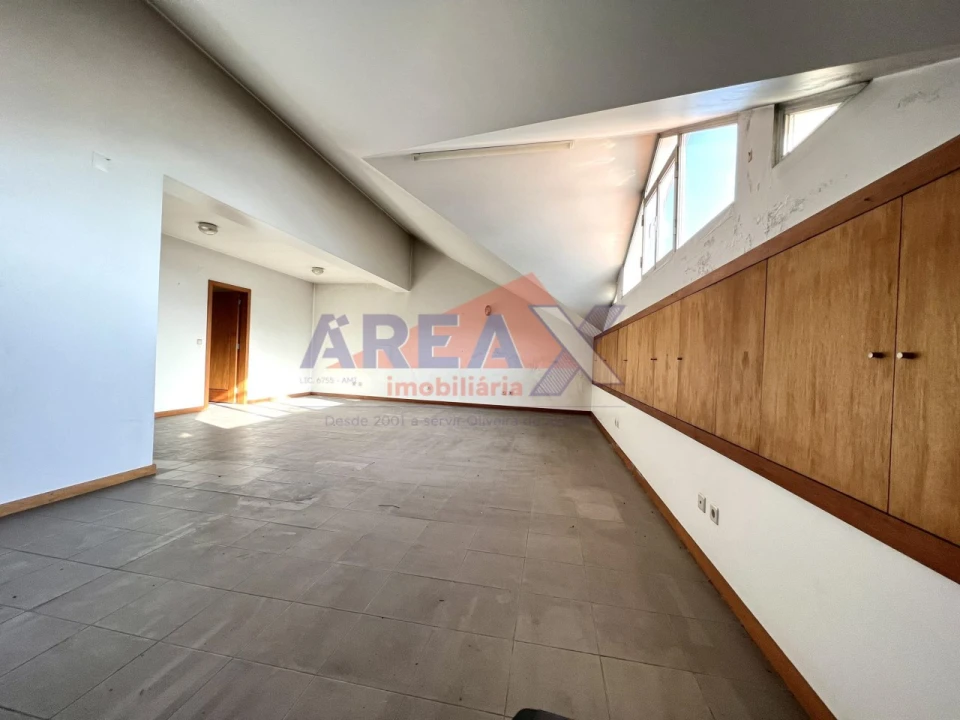 Prédio para Venda em O. Azeméis, Riba-Ul, Ul, Macinhata Seixa, Madail Foto 5