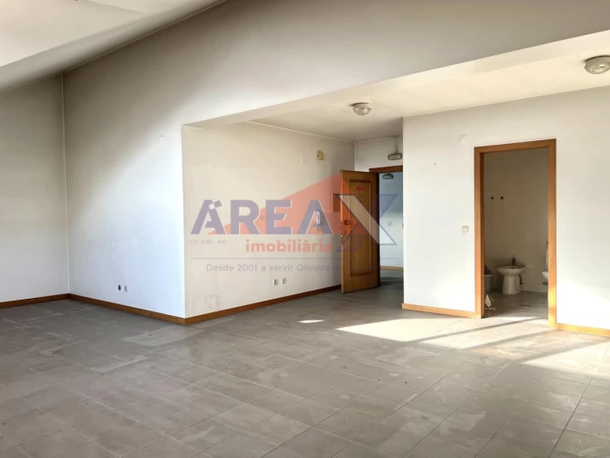 Prédio para Venda em O. Azeméis, Riba-Ul, Ul, Macinhata Seixa, Madail Foto 7