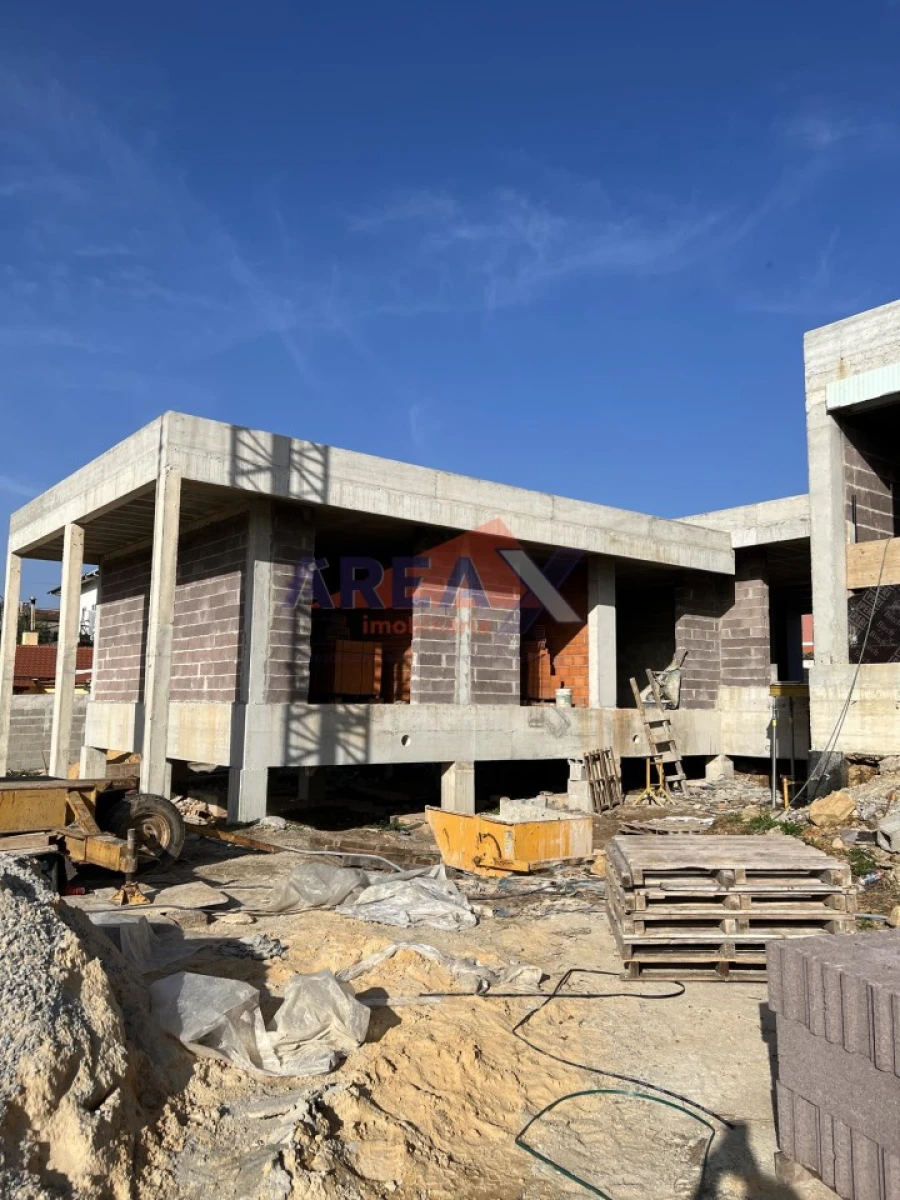 Moradia T3 para Venda em Vila de Cucujães Foto 29