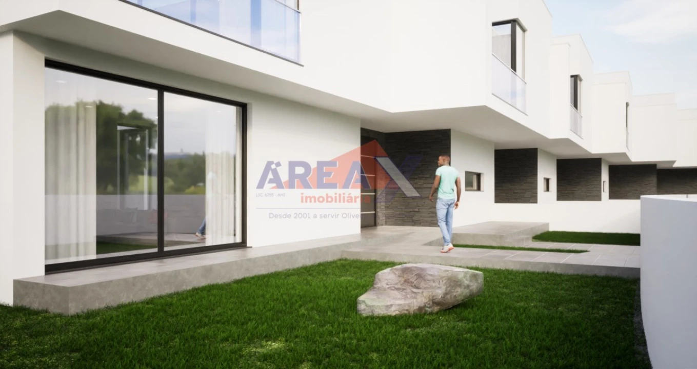 Moradia T3 para Venda em O. Azeméis, Riba-Ul, Ul, Macinhata Seixa, Madail Foto 1