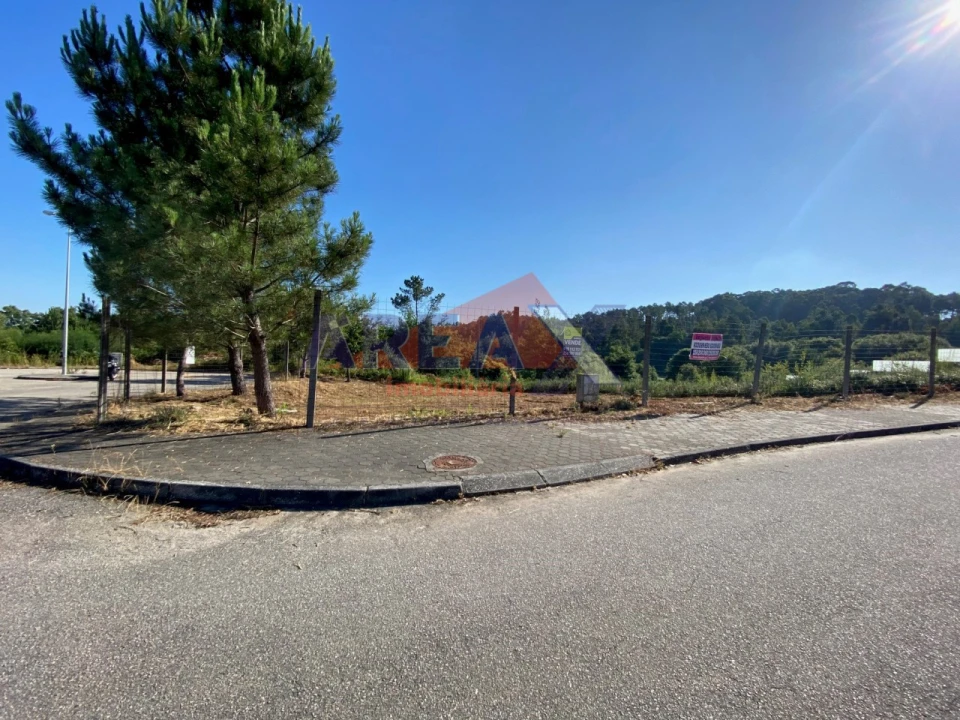 Terreno para Venda em Nogueira do Cravo e Pindelo Foto 2