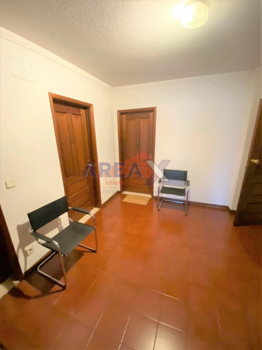 Escritório para Venda em O. Azeméis, Riba-Ul, Ul, Macinhata Seixa, Madail Foto 3