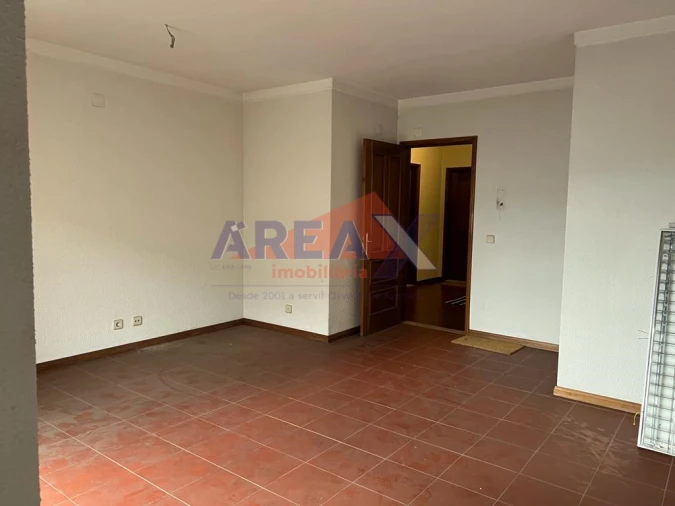 Escritório para Venda em O. Azeméis, Riba-Ul, Ul, Macinhata Seixa, Madail Foto 5