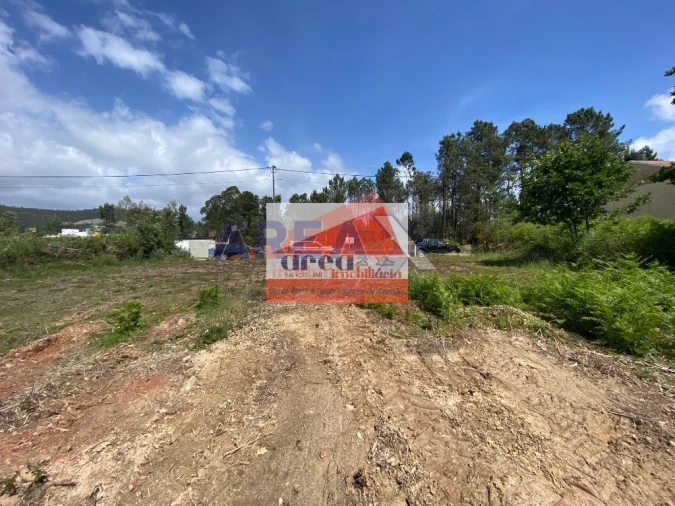 Terreno para Venda em Milheiros de Poiares Foto 4