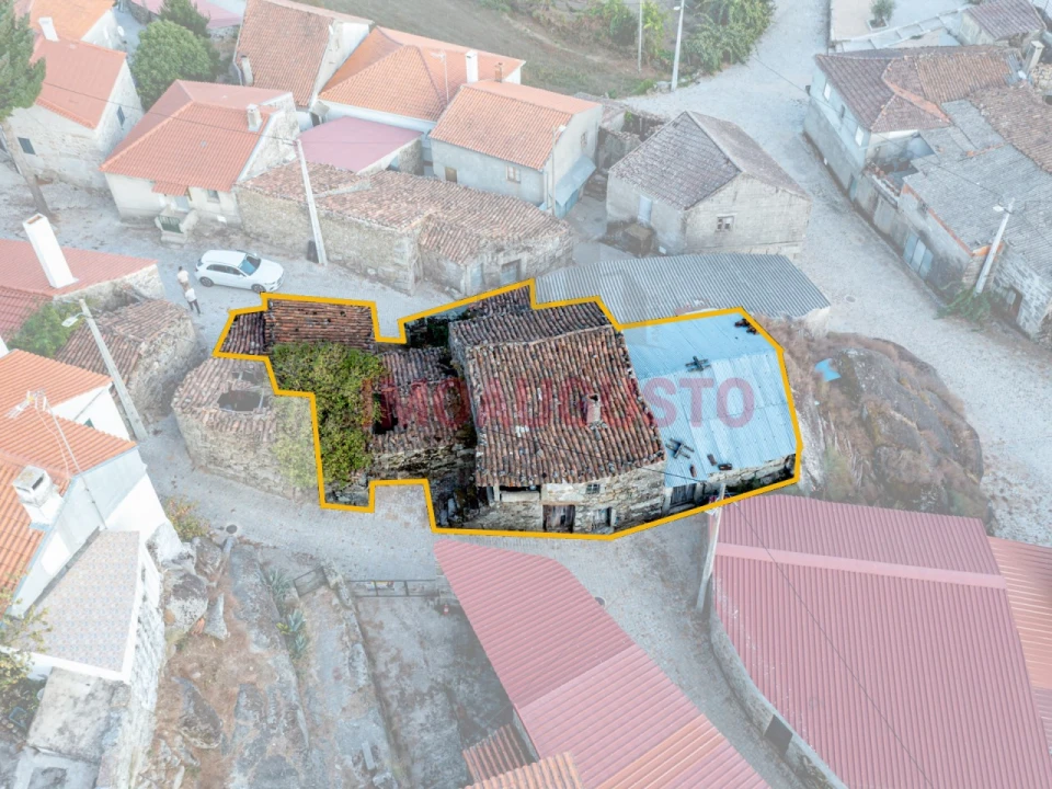 Moradia para Venda em Vila Franca do Deão Foto 1