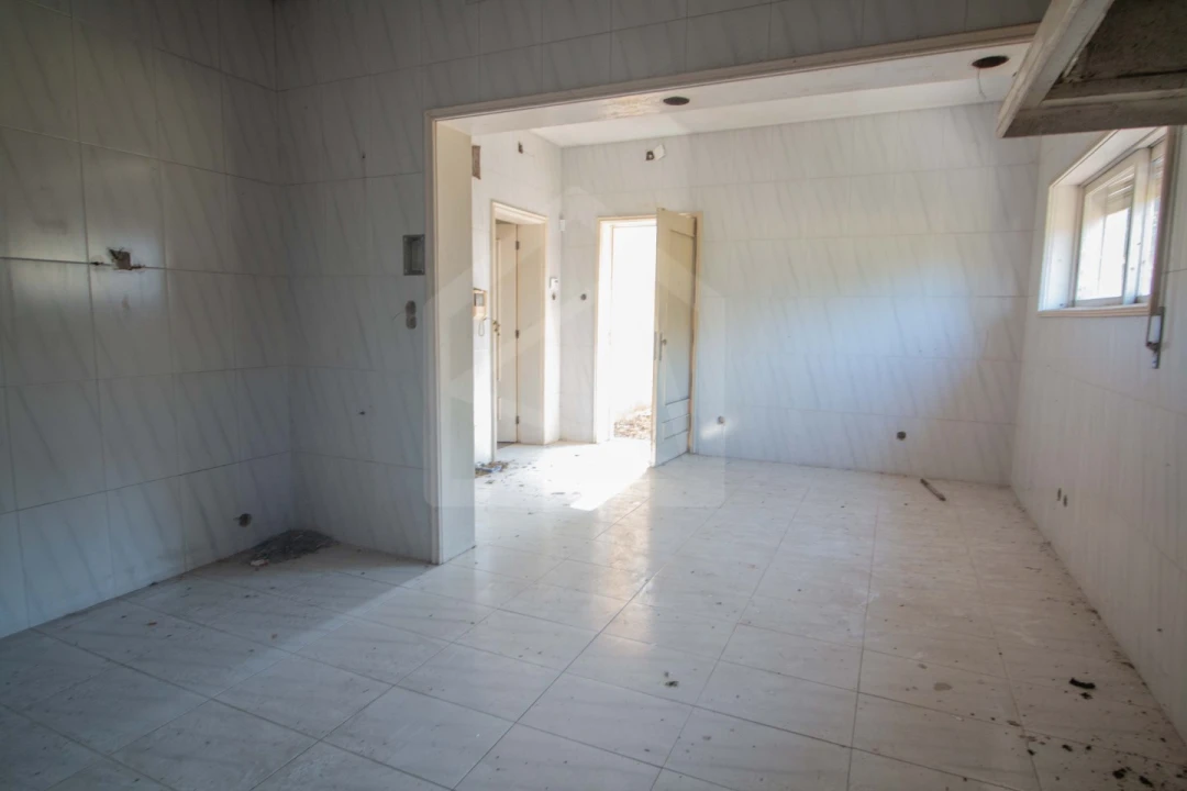 Quinta T6 para Venda em São João da Madeira Foto 2