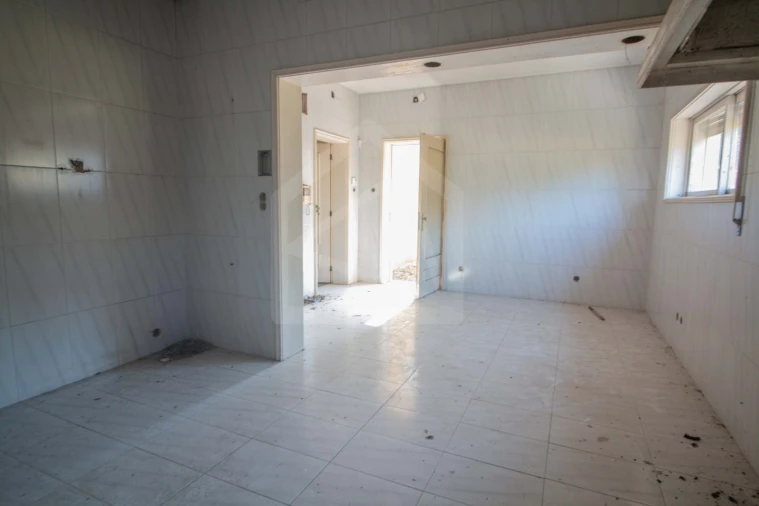 Quinta T6 para Venda em São João da Madeira Foto 2