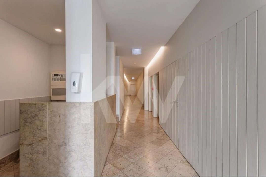 Apartamento T1 para Venda em Santo António Foto 20