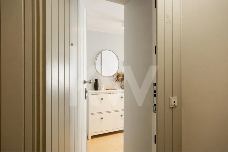 Apartamento T1 para Venda em Santo António Foto 6