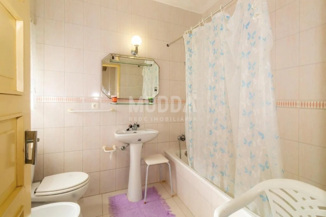 Moradia T9 para Venda em Gafanha da Encarnação Foto 17