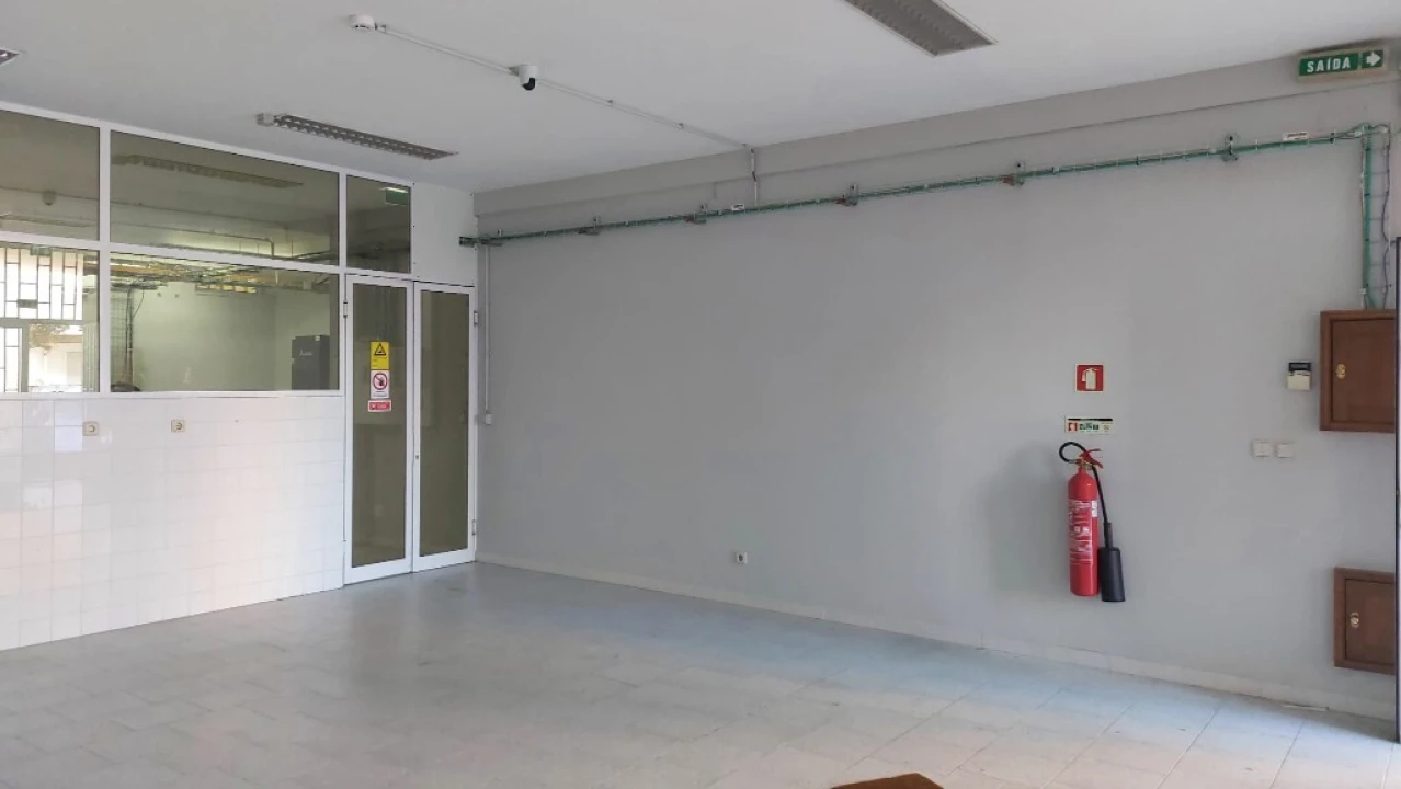 Loja para Venda em Lomar e Arcos Foto 4