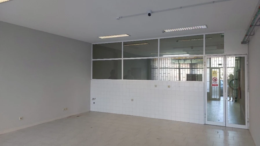Loja para Venda em Lomar e Arcos Foto 3