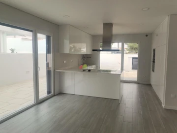 Moradia T3 para Venda em Fernao Ferro