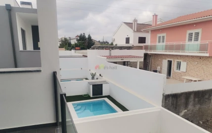 Moradia T3 para Venda em Fernao Ferro