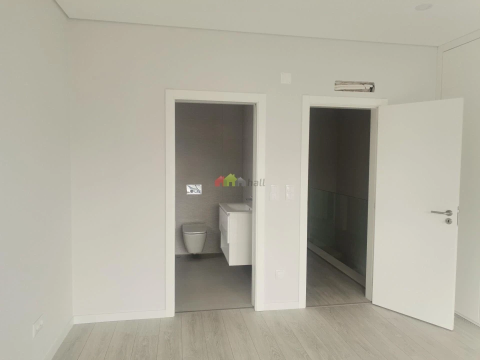 Moradia T3 para Venda em Fernao Ferro Foto 28