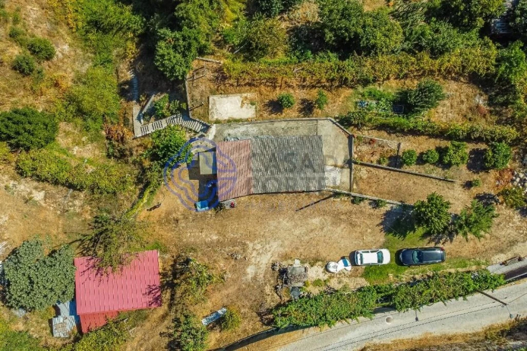 Moradia T1 para Venda em Santa Cruz do Douro e São Tomé de Covelas Foto 9