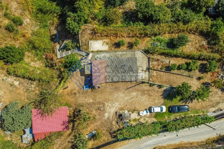 Moradia T1 para Venda em Santa Cruz do Douro e São Tomé de Covelas Foto 9