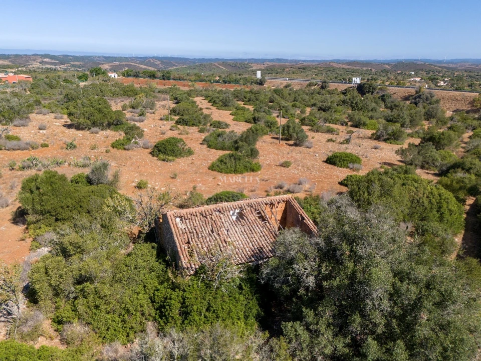 Terreno para Venda em Lagos (São Sebastião e Santa Maria) Foto 9