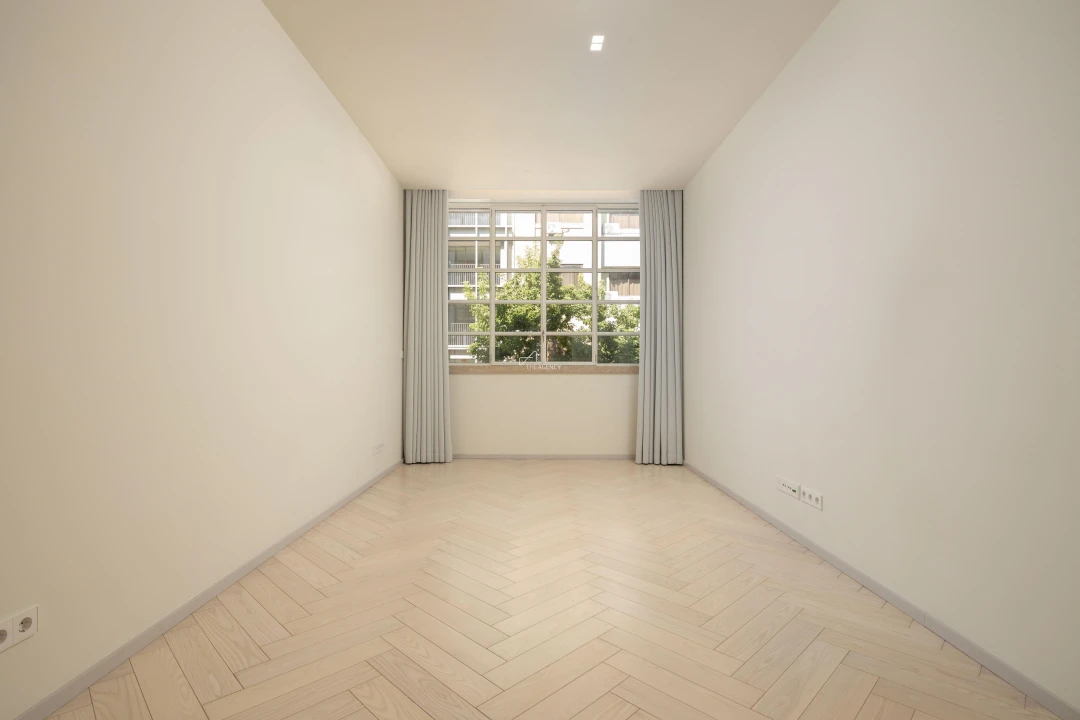 Apartamento T1 para Venda em Santo António Foto 21