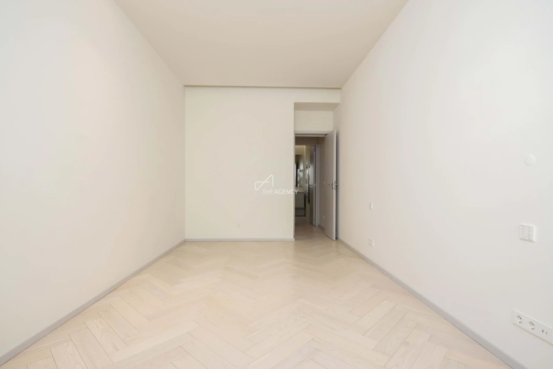 Apartamento T1 para Venda em Santo António Foto 8
