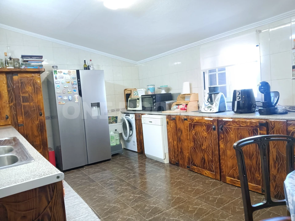 Moradia T3 para Venda em Branca Foto 6