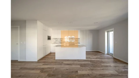 Apartamento T3 para Venda em Cedofeita, Santo Ildefonso, Sé, Miragaia, São Nicolau e Vitória