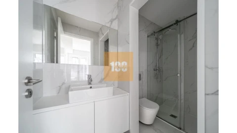 Apartamento T3 para Venda em Cedofeita, Santo Ildefonso, Sé, Miragaia, São Nicolau e Vitória