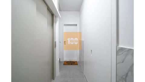 Apartamento T3 para Venda em Cedofeita, Santo Ildefonso, Sé, Miragaia, São Nicolau e Vitória