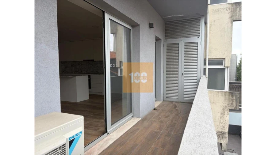 Apartamento T3 para Venda em Cedofeita, Santo Ildefonso, Sé, Miragaia, São Nicolau e Vitória Foto 5