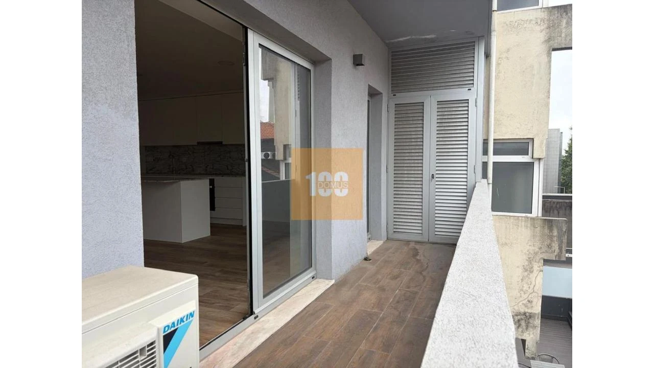 Apartamento T3 para Venda em Cedofeita, Santo Ildefonso, Sé, Miragaia, São Nicolau e Vitória Foto 5