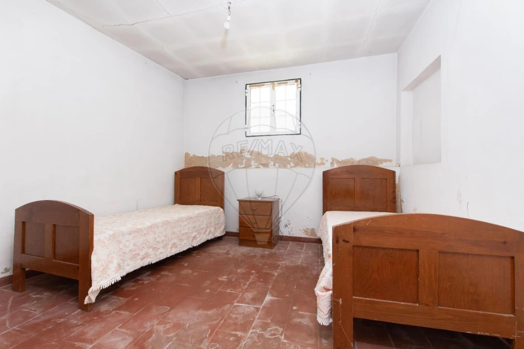 Moradia T2 para Venda em Ribafria e Pereiro de Palhacana Foto 18