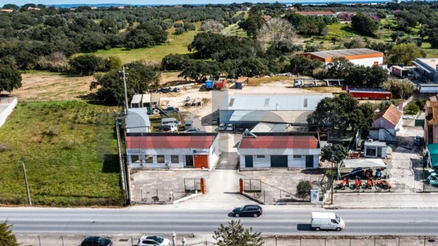 Armazém para Venda em Cartaxo e Vale da Pinta