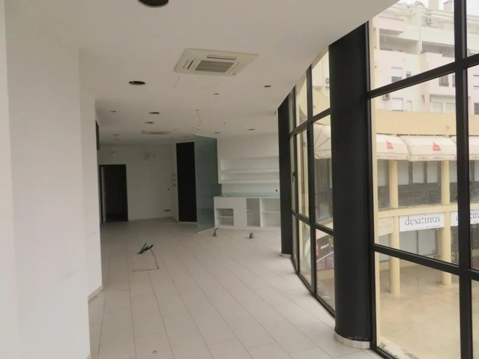 Loja para Venda em Sé e São Lourenço Foto 3