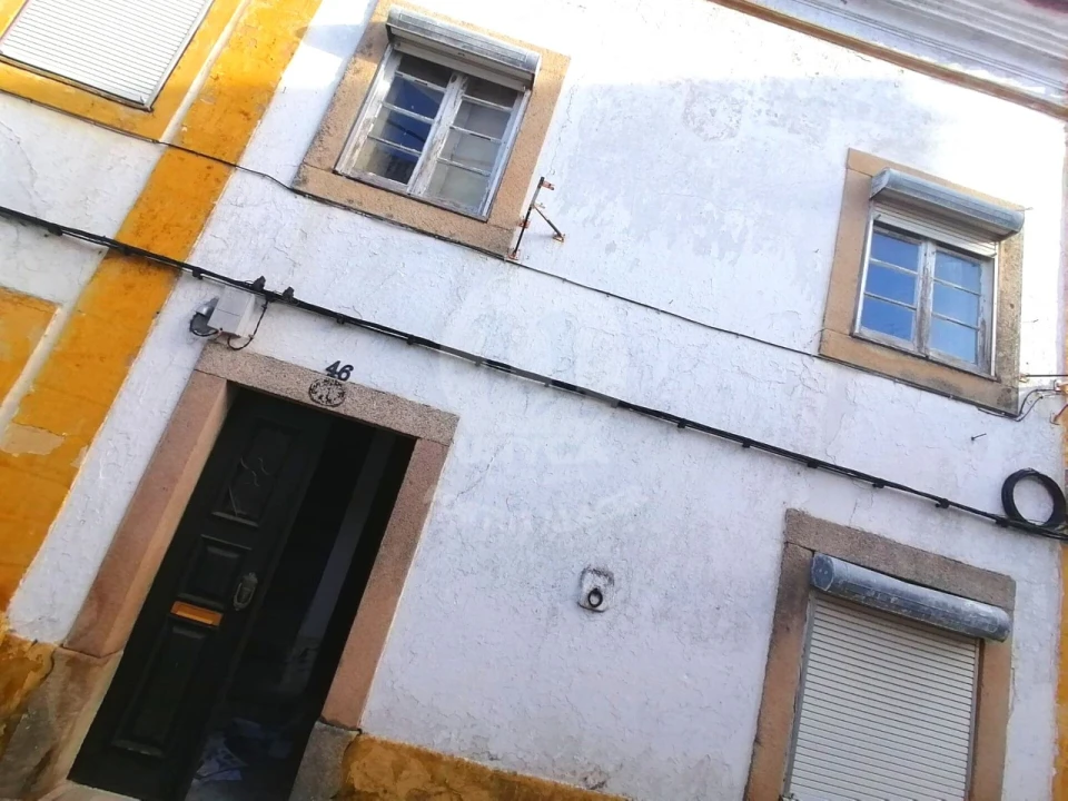 Moradia T3 para Venda em Espírito Santo, Nossa Senhora da Graça e São Simão Foto 2