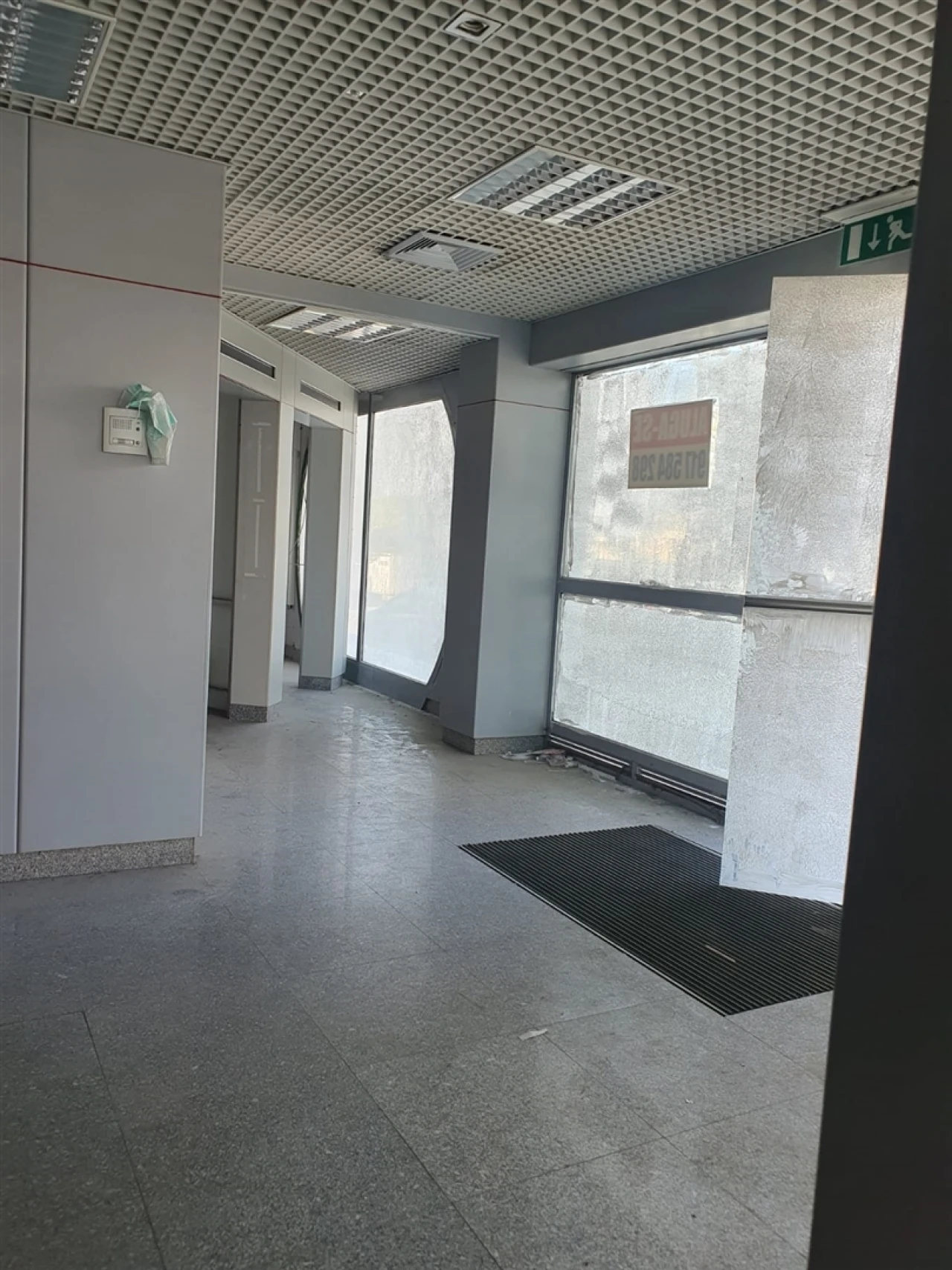 Loja para Arrendamento em Lourosa Foto 3