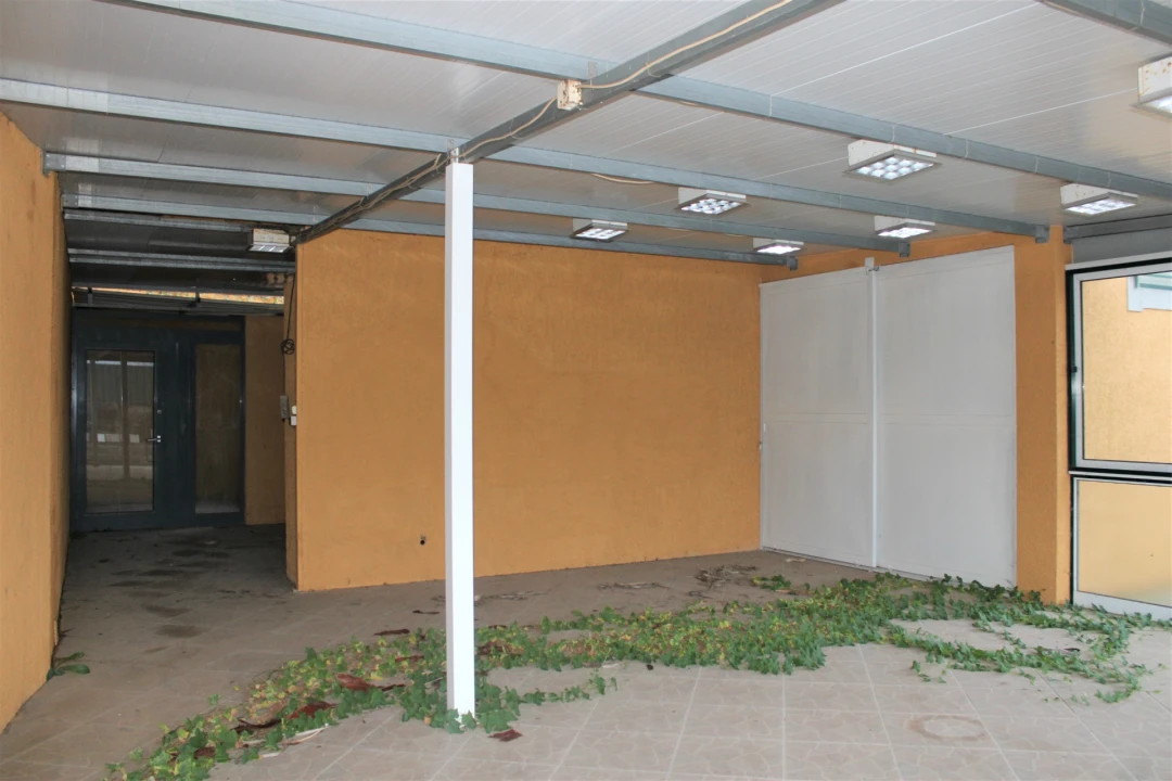 Armazém para Venda em Lorvão Foto 5