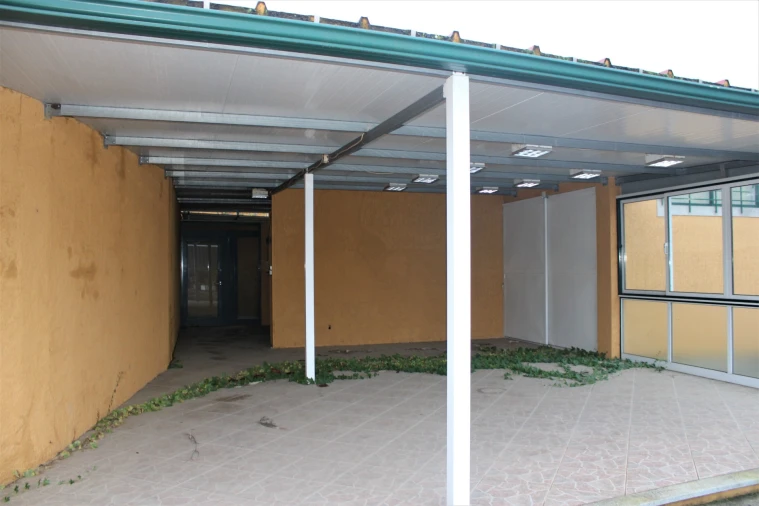 Armazém para Venda em Lorvão Foto 11