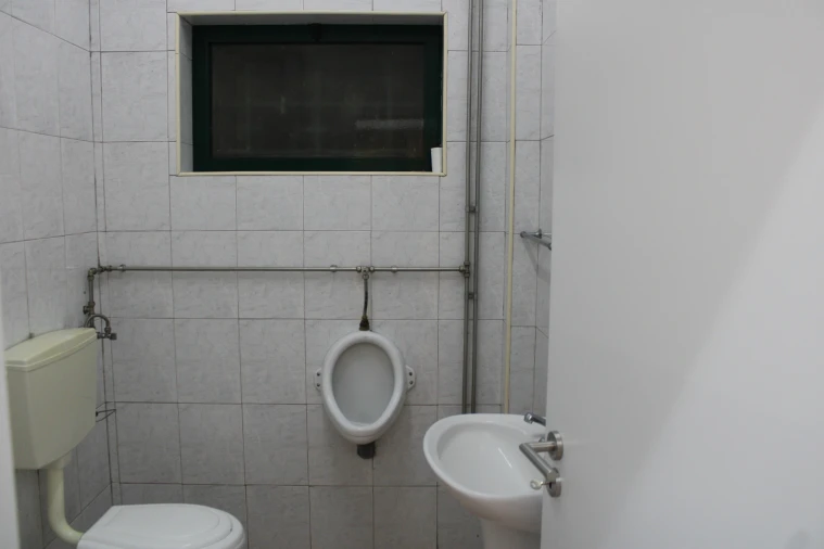 Armazém para Venda em Lorvão Foto 13