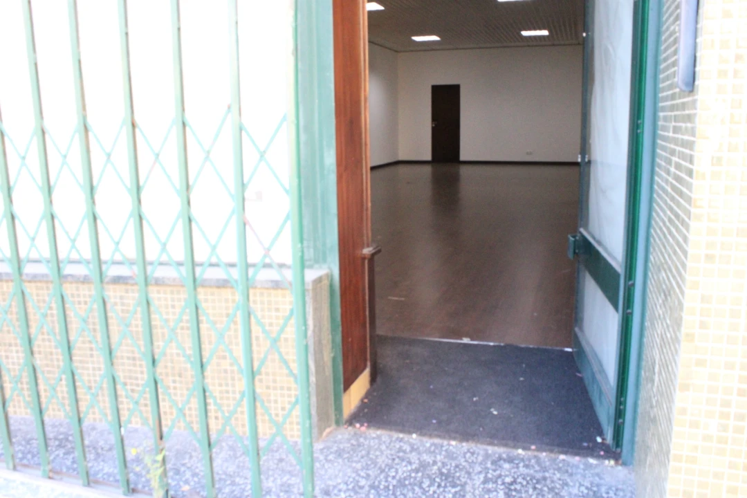 Loja para Arrendamento em Mealhada, Ventosa do Bairro e Antes Foto 8