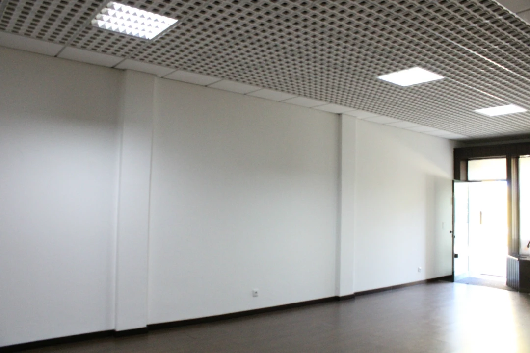 Loja para Arrendamento em Mealhada, Ventosa do Bairro e Antes Foto 3