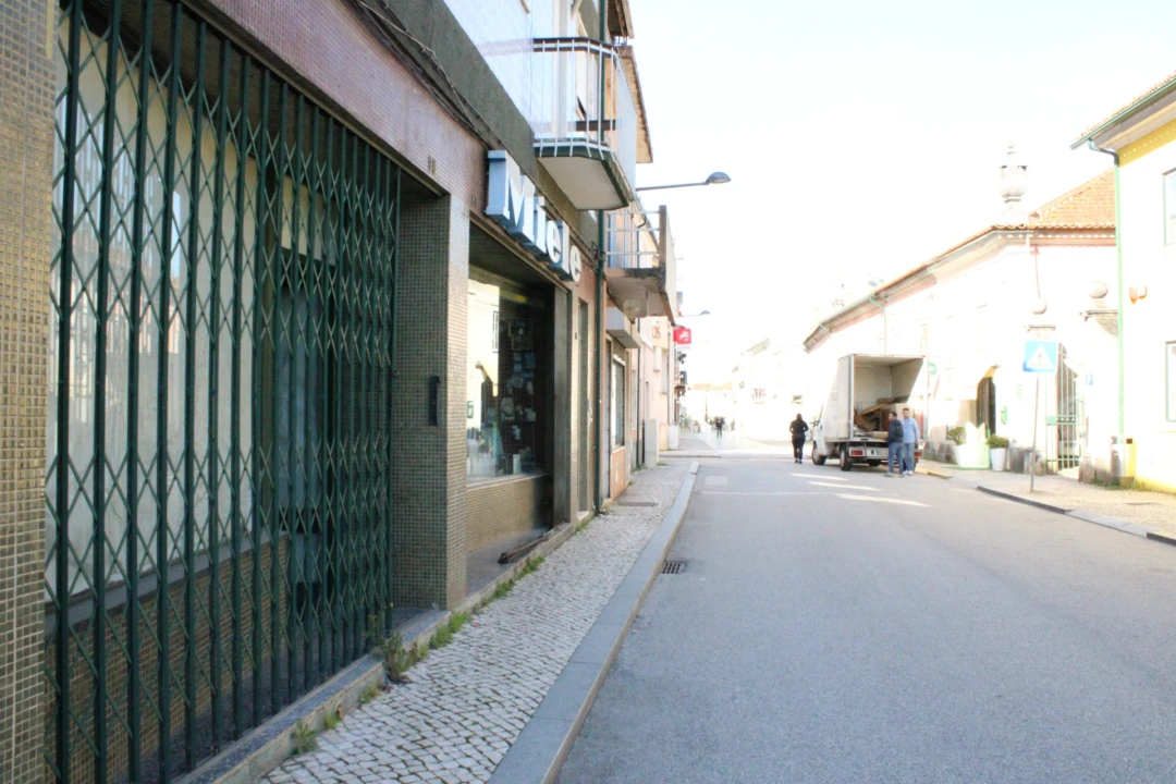 Loja para Arrendamento em Mealhada, Ventosa do Bairro e Antes Foto 11