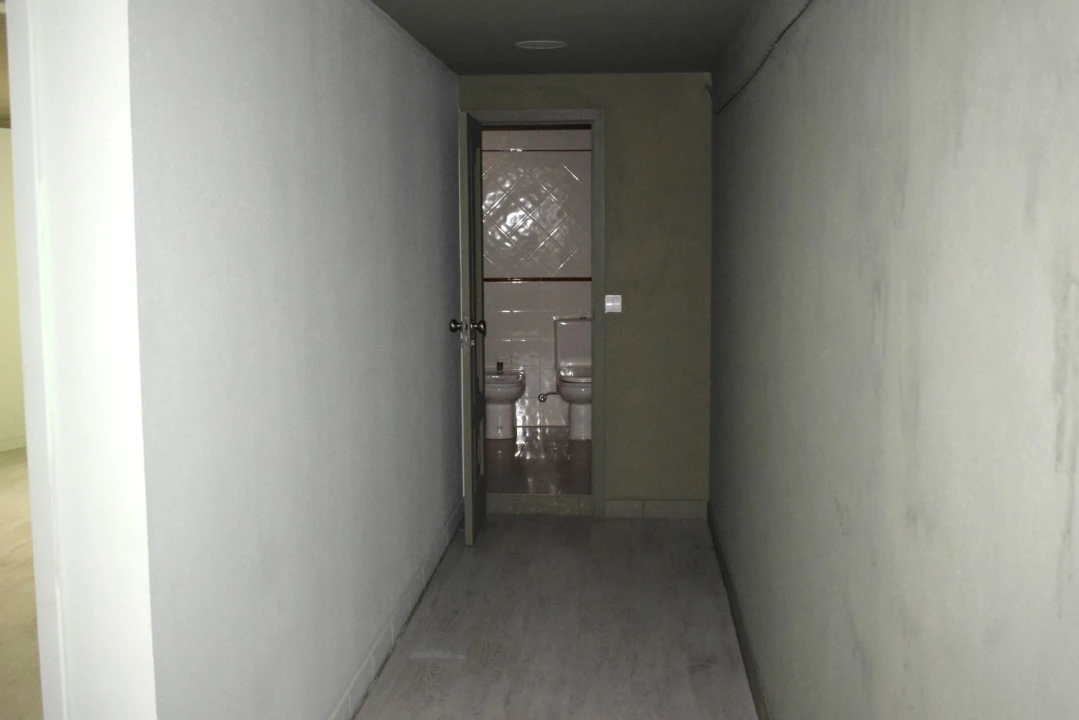 Loja para Arrendamento em Sé Nova, Santa Cruz, Almedina e São Bartolomeu Foto 13