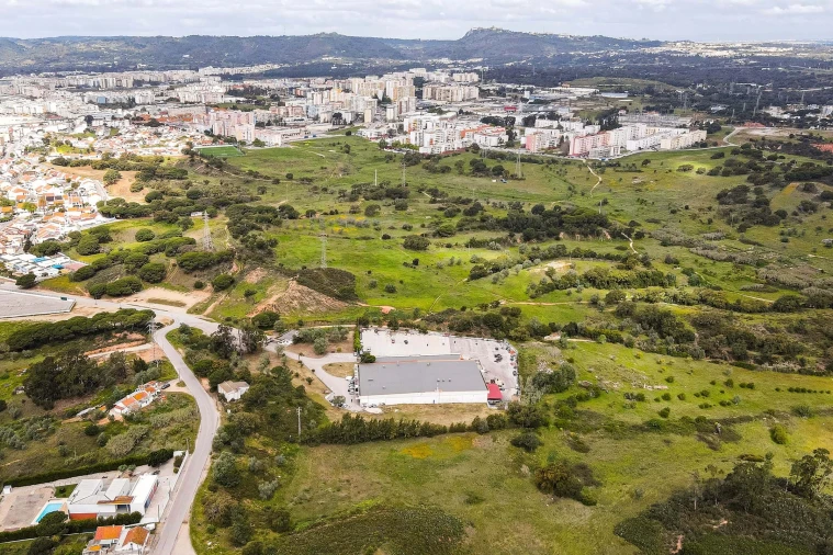 Terreno para Venda em Setubal (São Sebastião) Foto 2
