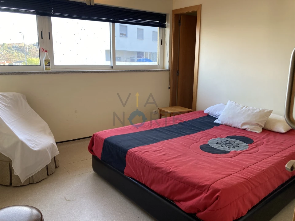 Loja para Venda em Torre de Moncorvo Foto 7