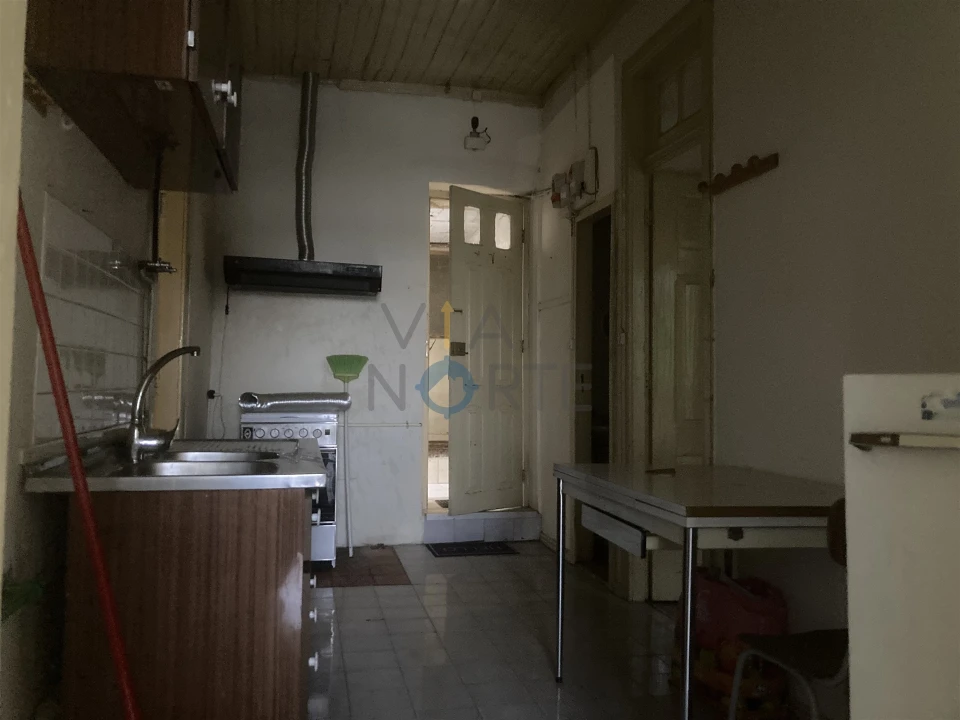 Moradia T6 para Venda em Alfandega da Fe Foto 3