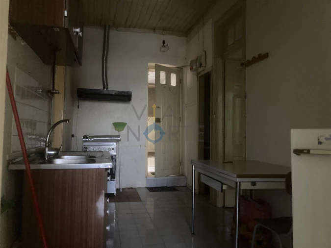 Moradia T6 para Venda em Alfandega da Fe Foto 3