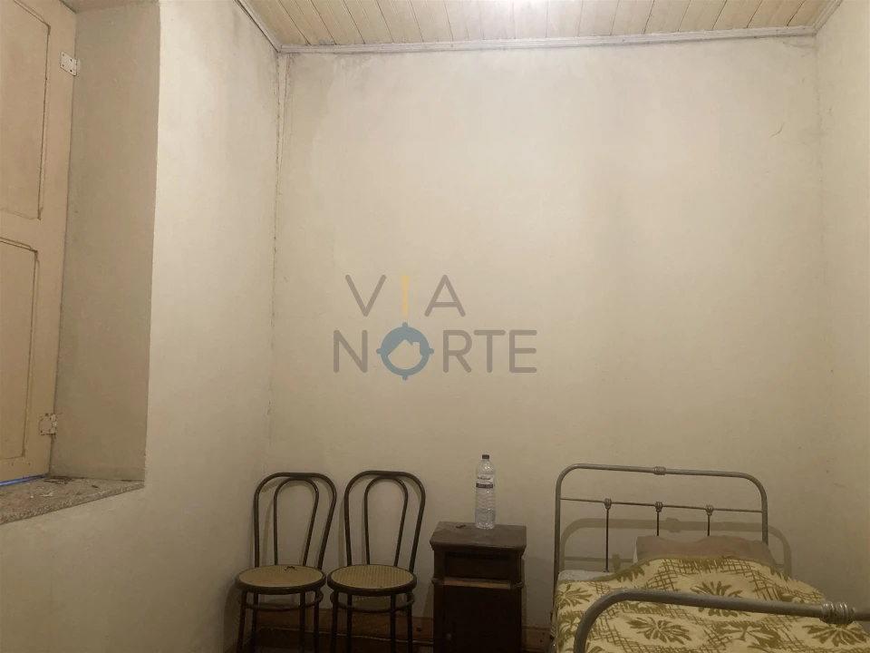 Moradia T6 para Venda em Alfandega da Fe Foto 11