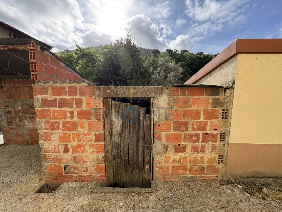Moradia T0 para Venda em Bornes e Burga Foto 13